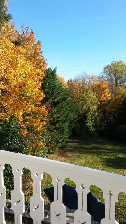 Bed and Breakfast Le Chalet De Luxe Saint-Severin Екстер'єр фото