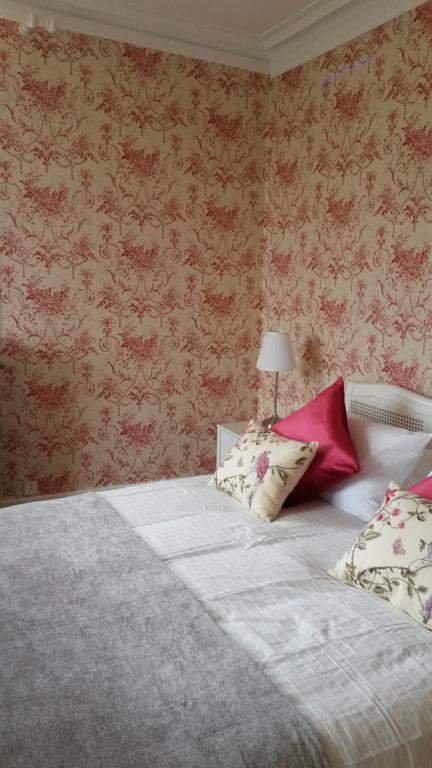 Bed and Breakfast Le Chalet De Luxe Saint-Severin Екстер'єр фото