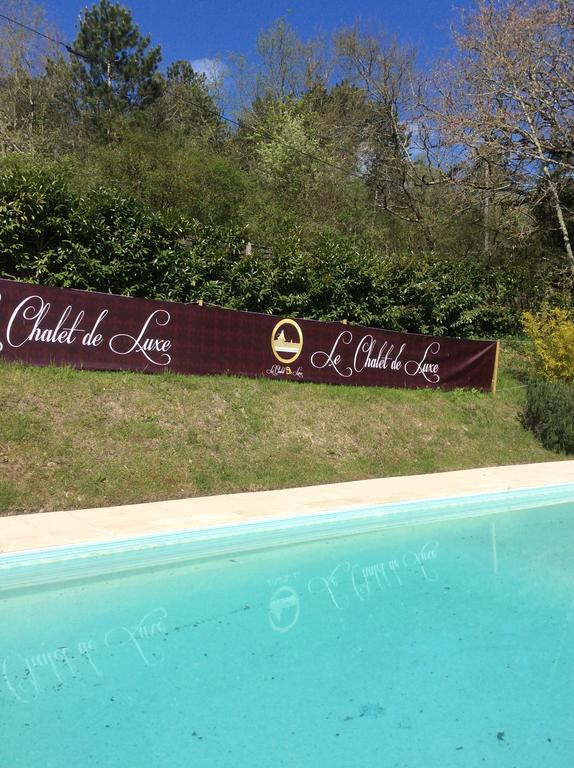 Bed and Breakfast Le Chalet De Luxe Saint-Severin Екстер'єр фото