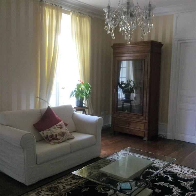 Bed and Breakfast Le Chalet De Luxe Saint-Severin Екстер'єр фото